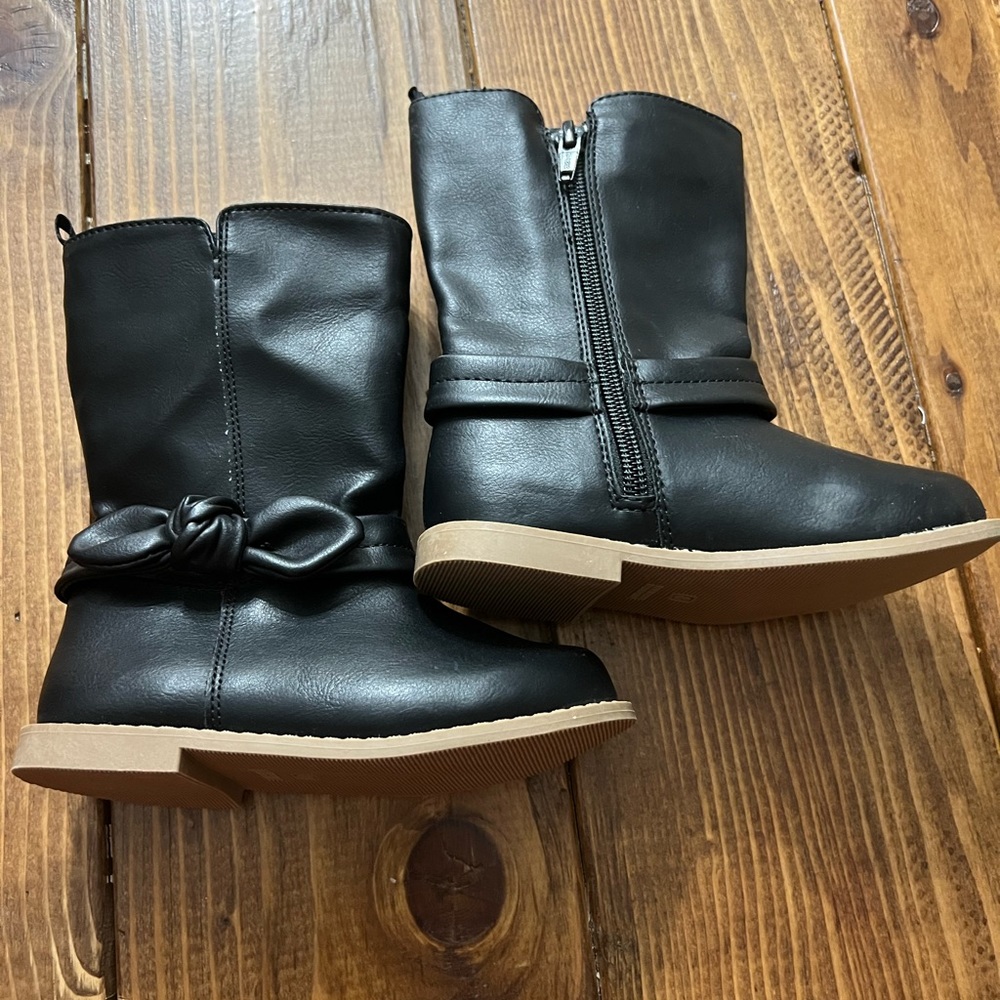 Toddler Girls Black Boots with Cute Bow -size 8